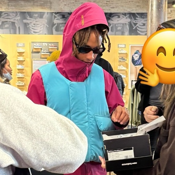 Autographed! New Balance 0.01 x MSFTSrep Grey (Signed by Jaeden Smith) - Picture 10 of 10